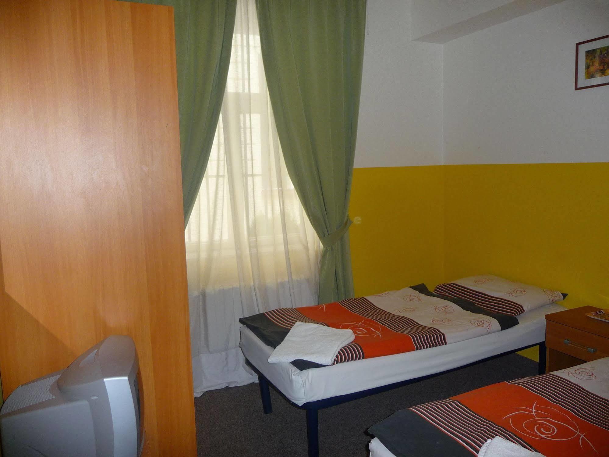 Pension City Center Prága Kültér fotó